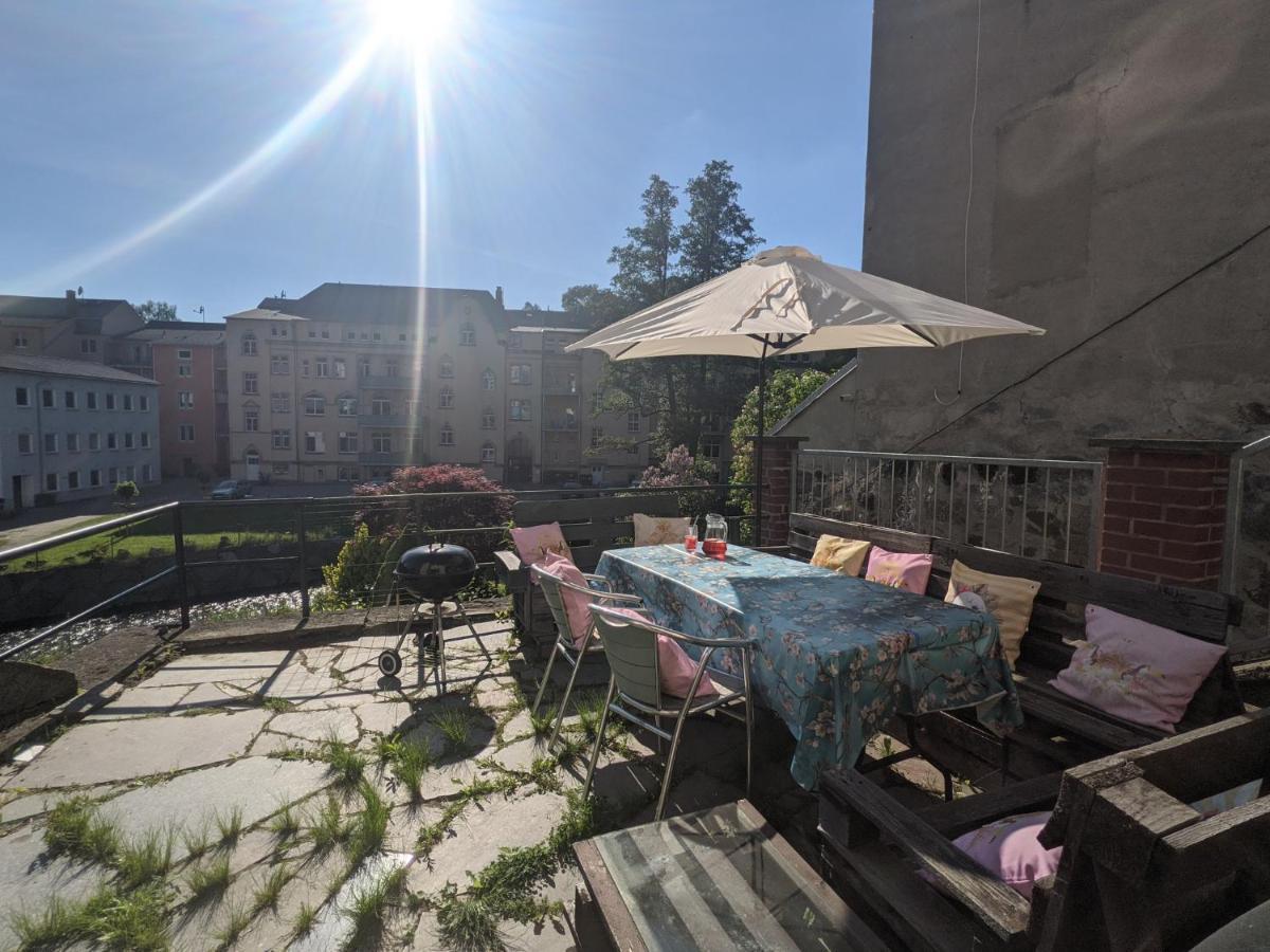 Apartmán Urlaubstraum Mit Pool, Terrasse & Fluss Im Garten - Ut Sebnitz Exteriér fotografie