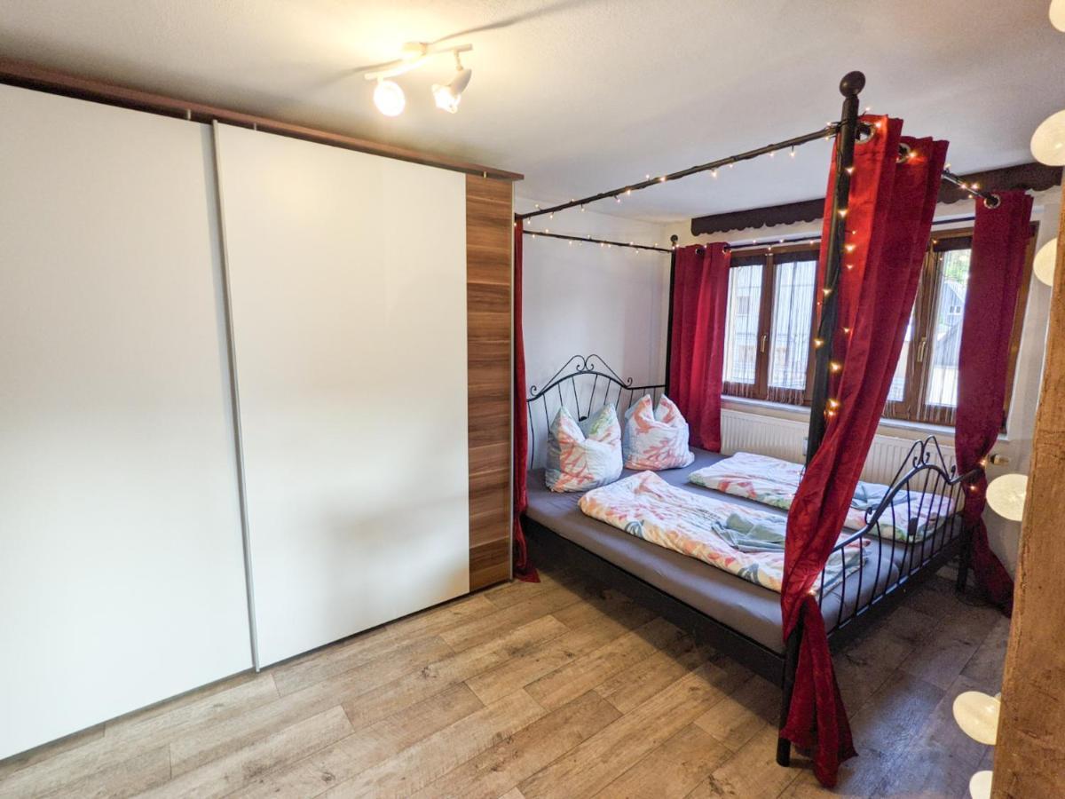 Apartmán Urlaubstraum Mit Pool, Terrasse & Fluss Im Garten - Ut Sebnitz Exteriér fotografie