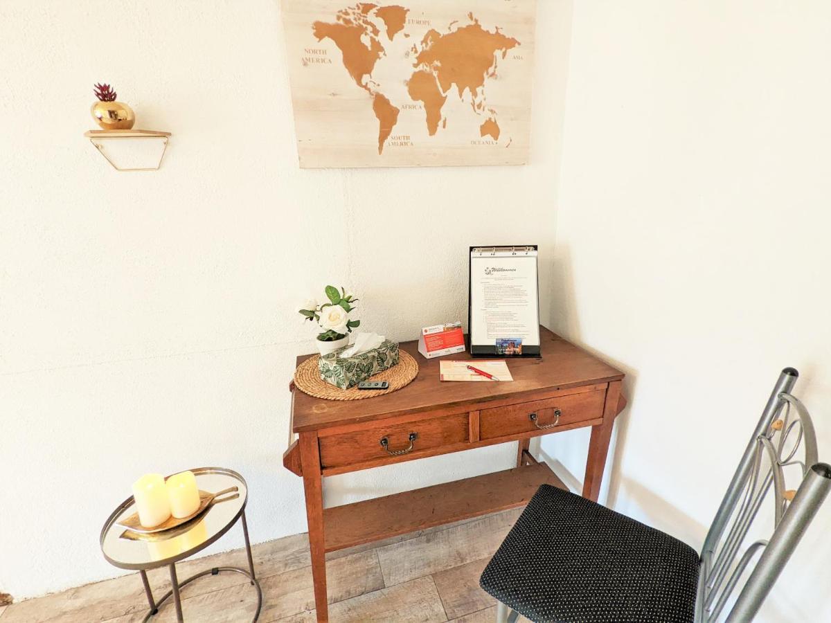 Apartmán Urlaubstraum Mit Pool, Terrasse & Fluss Im Garten - Ut Sebnitz Exteriér fotografie